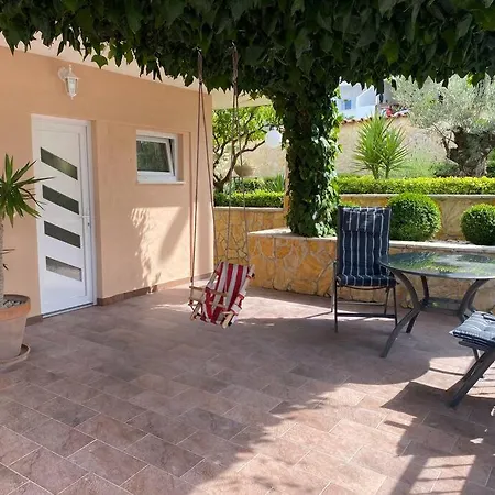 Mala - Pool - Jacuzzi - 5 Min. Zum * Trogir