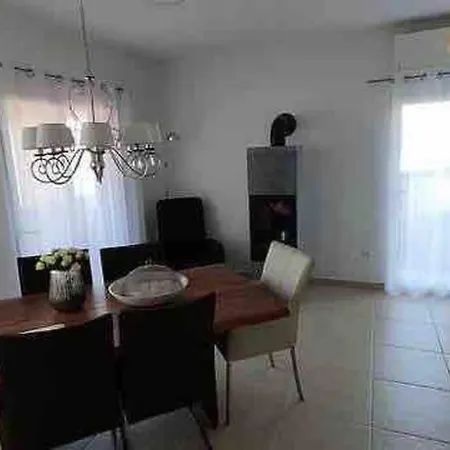 Villa Mala - Pool - Jacuzzi - 5 Min. Zum