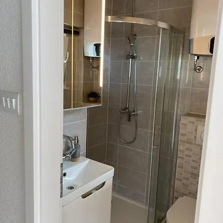 Mala - Pool - Jacuzzi - 5 Min. Zum Villa *