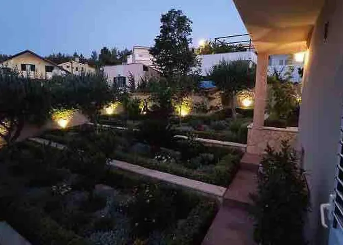 Villa Mala - Pool - Jacuzzi - 5 Min. Zum