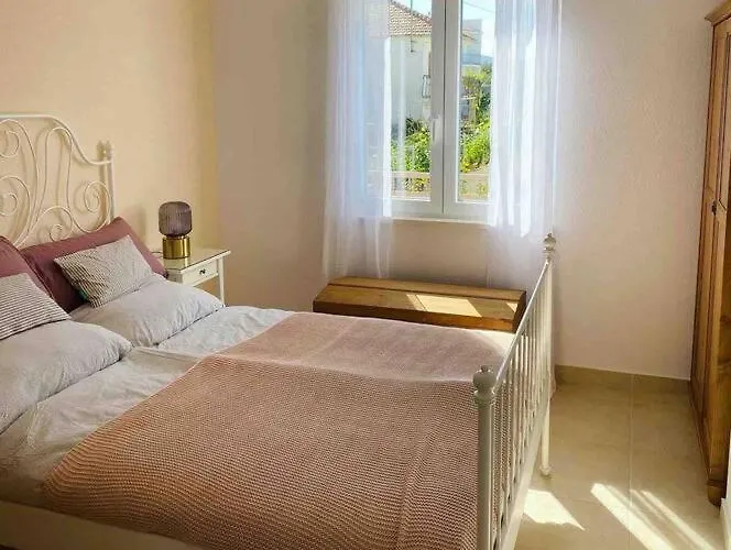 Mala - Pool - Jacuzzi - 5 Min. Zum Villa *