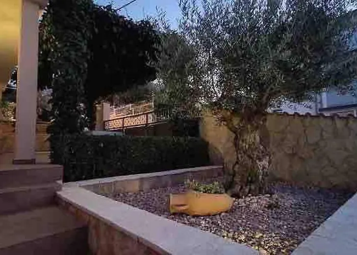 Villa Mala - Pool - Jacuzzi - 5 Min. Zum *
