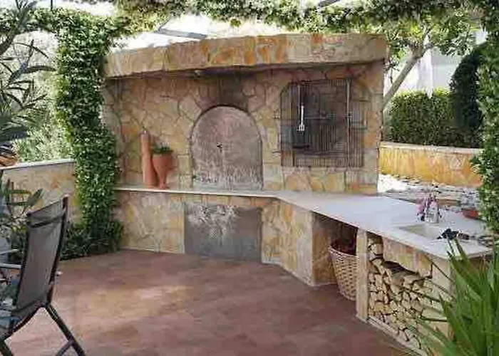 Villa Mala - Pool - Jacuzzi - 5 Min. Zum Trogir
