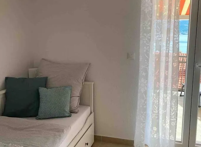 Mala - Pool - Jacuzzi - 5 Min. Zum Villa