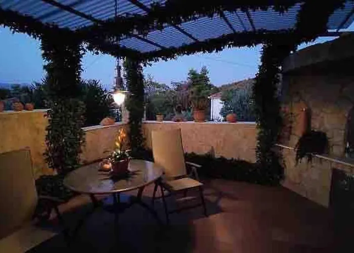 Mala - Pool - Jacuzzi - 5 Min. Zum Villa