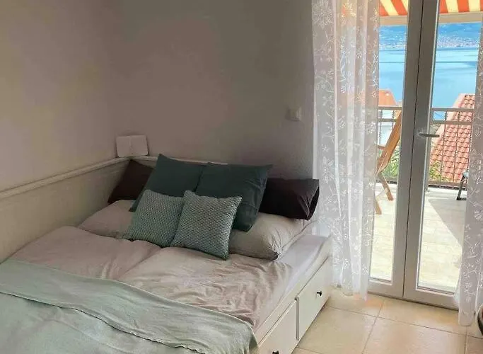 Mala - Pool - Jacuzzi - 5 Min. Zum * Trogir