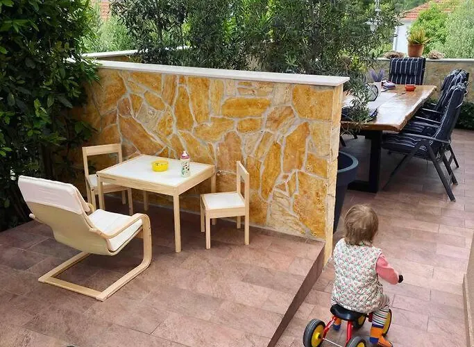 Villa Mala - Pool - Jacuzzi - 5 Min. Zum Trogir