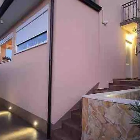 فيلة Mala - Pool - Jacuzzi - 5 Min. Zum