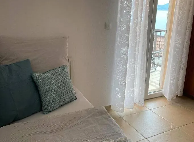 Mala - Pool - Jacuzzi - 5 Min. Zum *